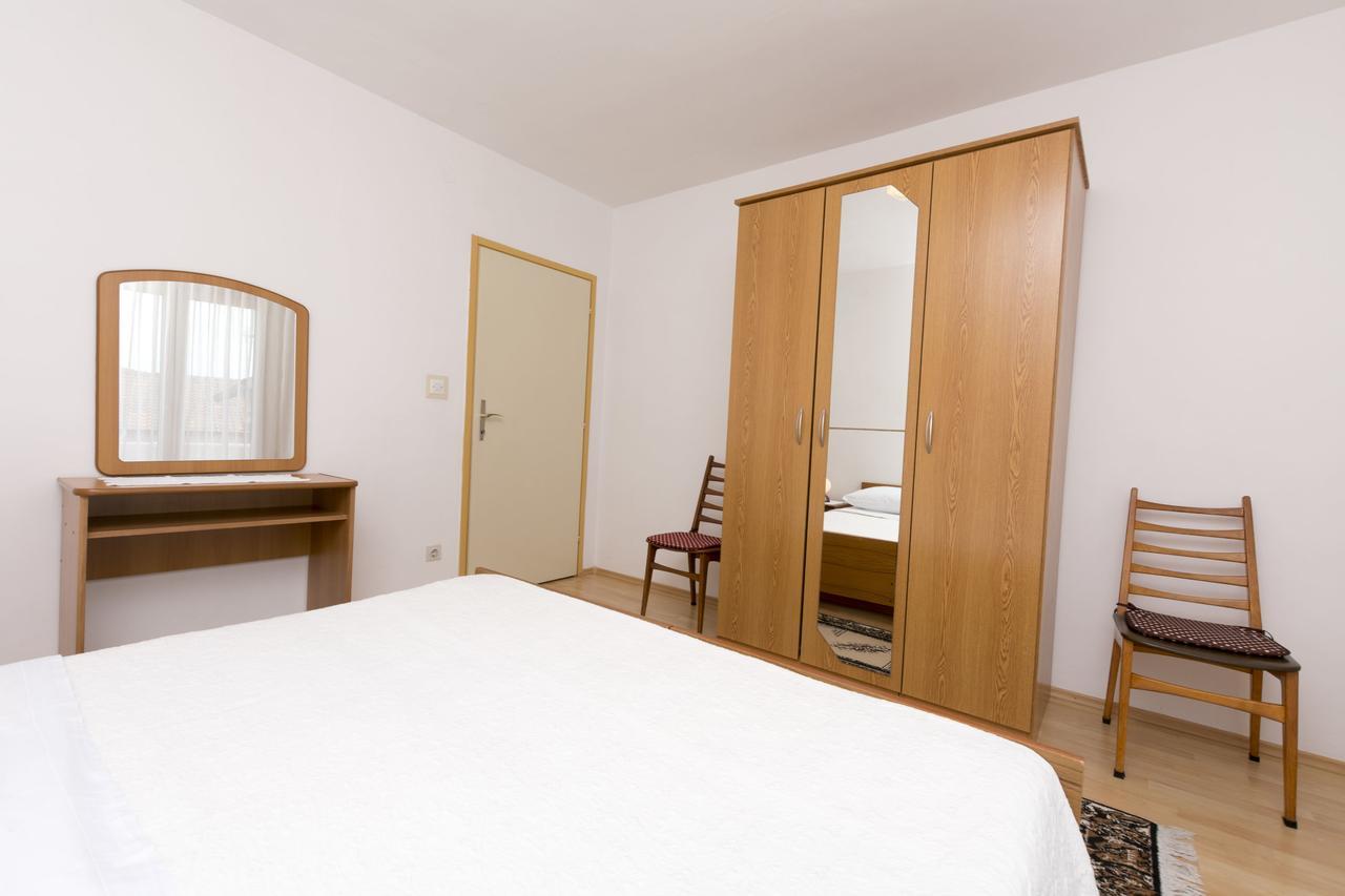 Apartments Visnja プリモシュテン エクステリア 写真